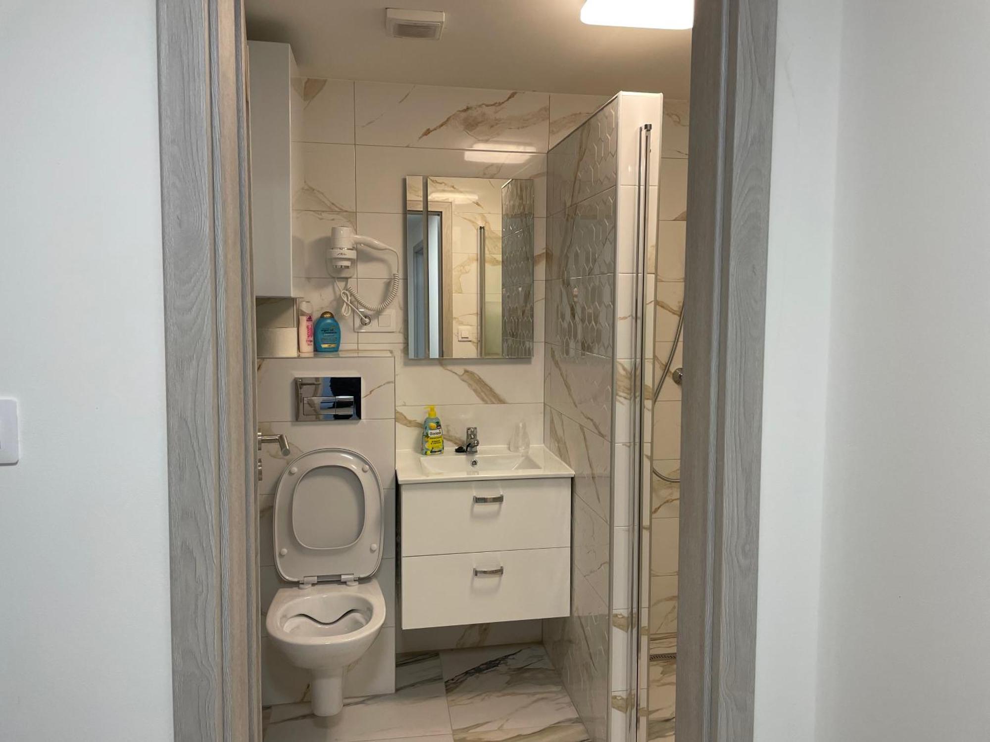 Apartmantt Хеб Екстериор снимка